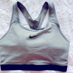 NIKE Sports Bra — Gray